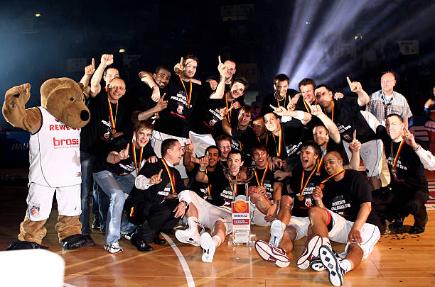 个位置上均 个位置上均