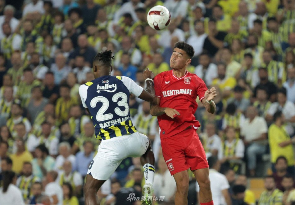 球员个人与 球员个人与