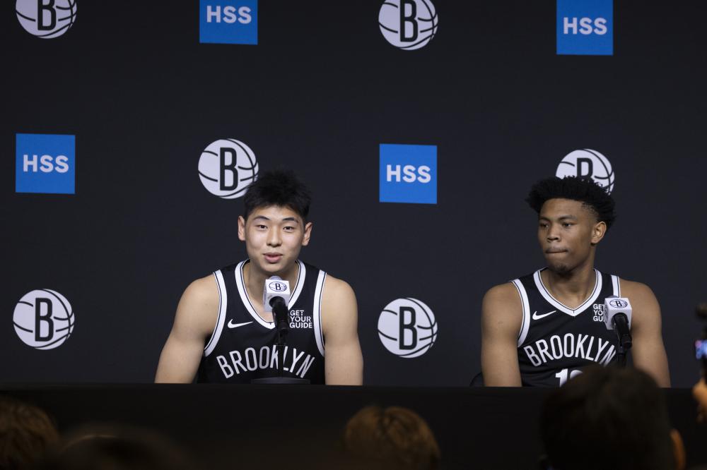 但两队所展 但两队所展